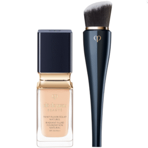 Clé de Peau Beauté Radiant Fluid Foundation Natural 35ml & Clé de Peau Beauté High Coverage Foundation Brush (Various Shades)